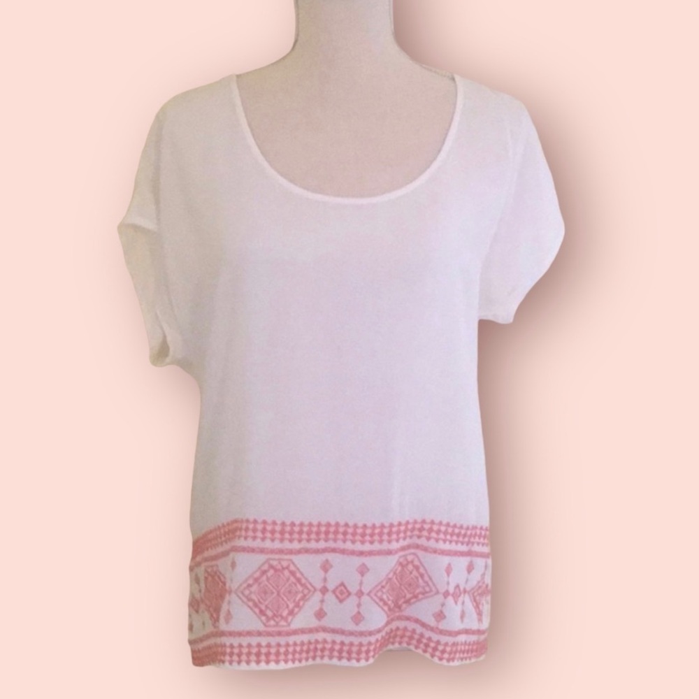 Bobeau Embroidered Hem Blouse Size Small